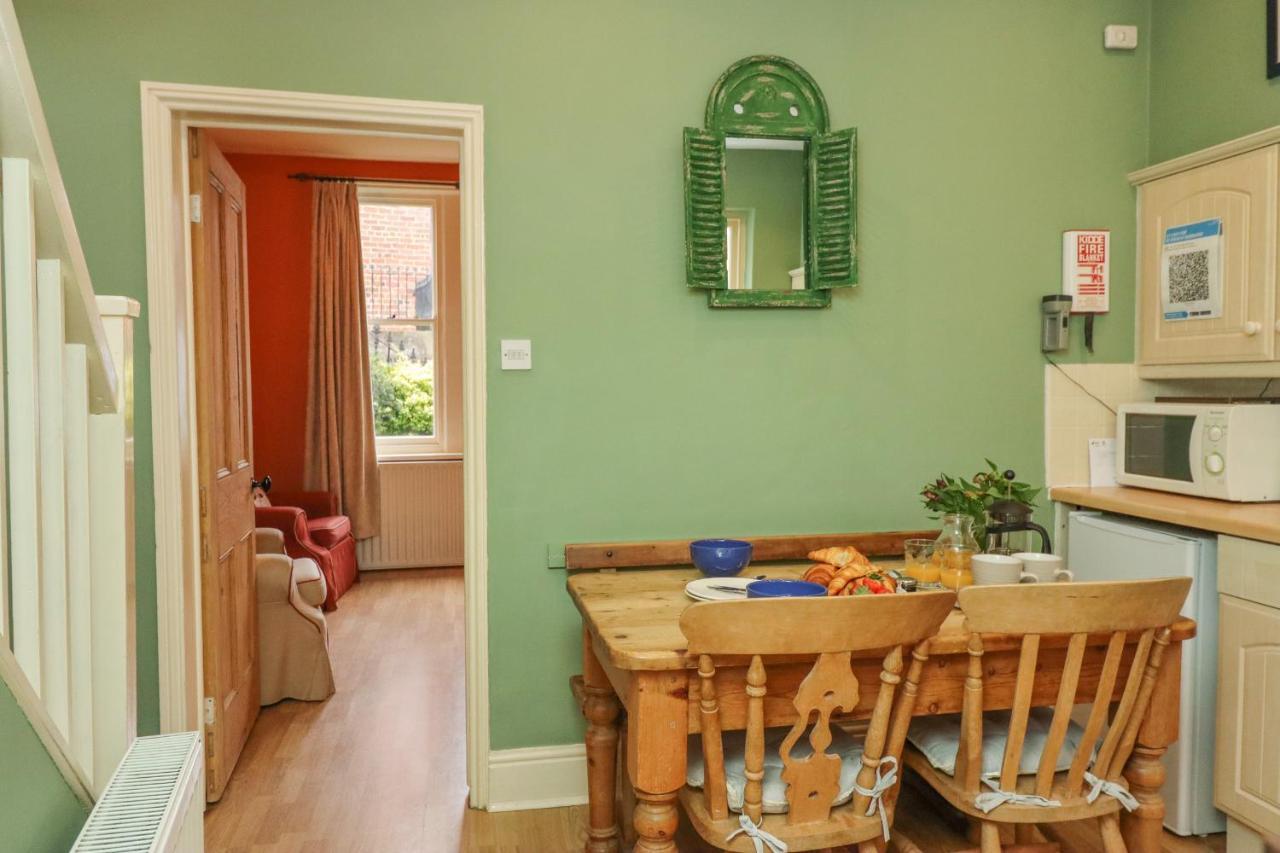 West End House Villa Whitby Bagian luar foto